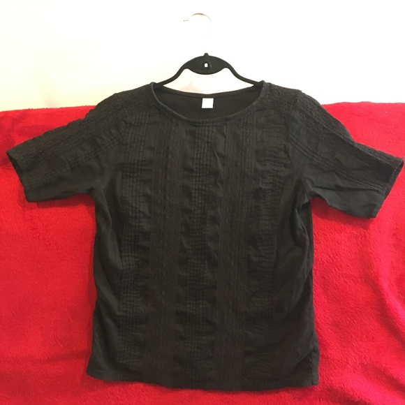 Old Navy Lace-Trim Pleated Top. MOVING SALE - LAST CHANCE - Picture 3 of 4